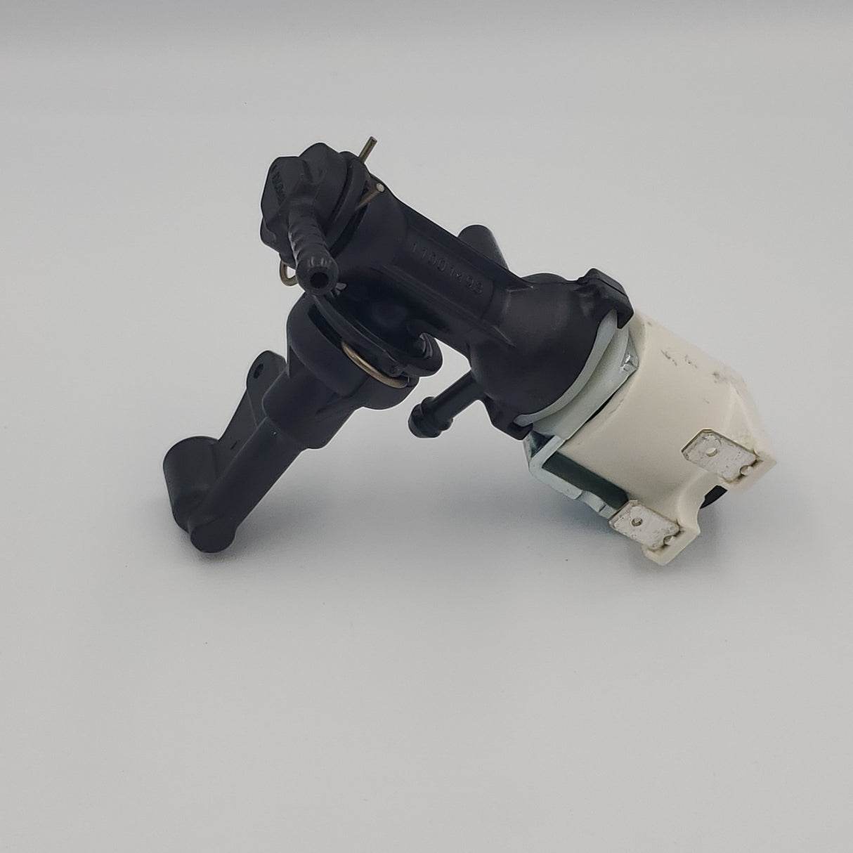 V3 120V vacuum valve assembly