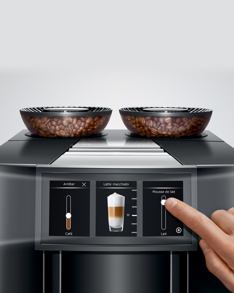 Jura Giga 10 — Vue de face machine espresso automatique