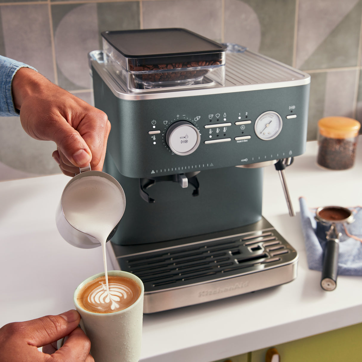 KitchenAid KES6551 Semi-Automatic Espresso Machine