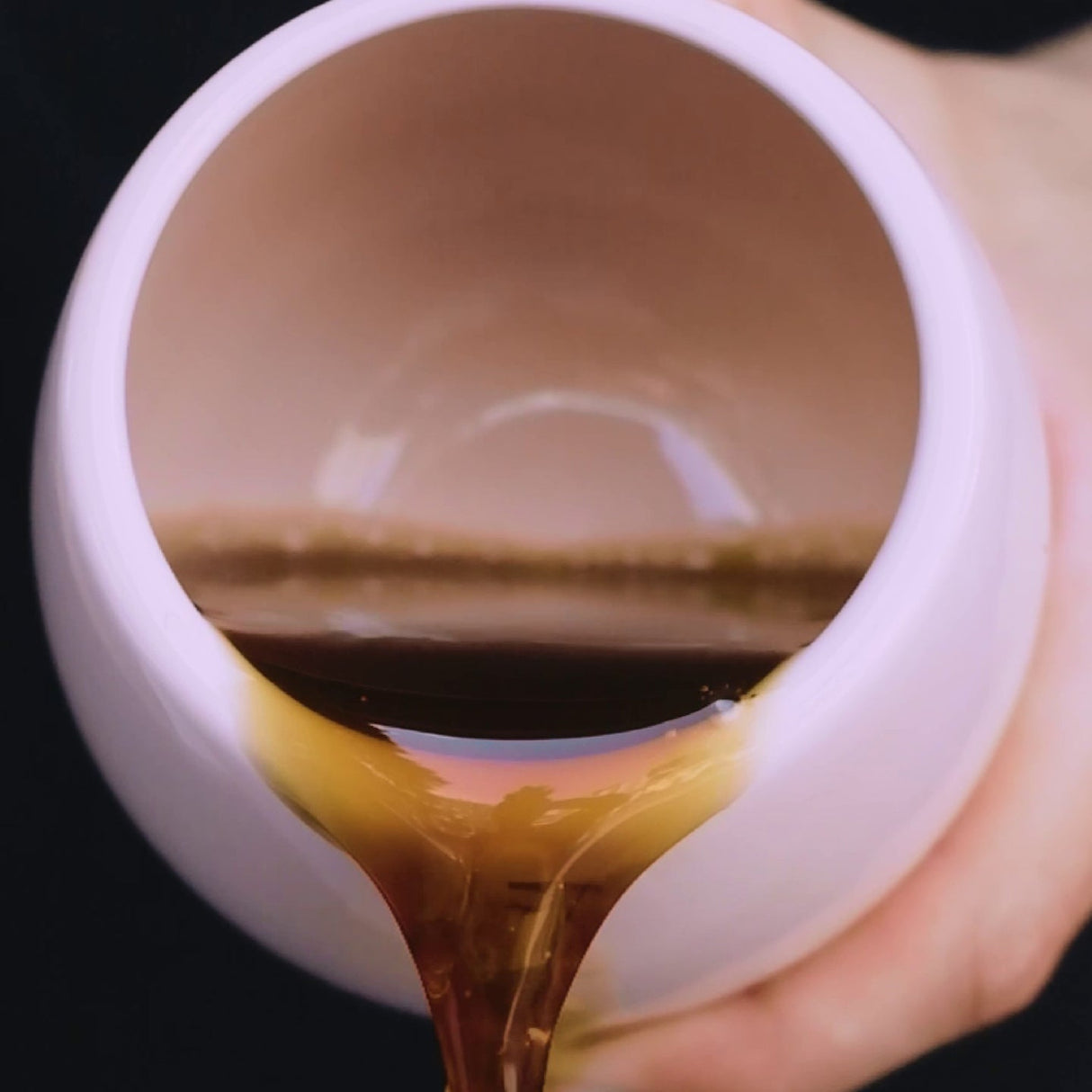 Ni Wares - Bouba tasse à café double bec (400ml)