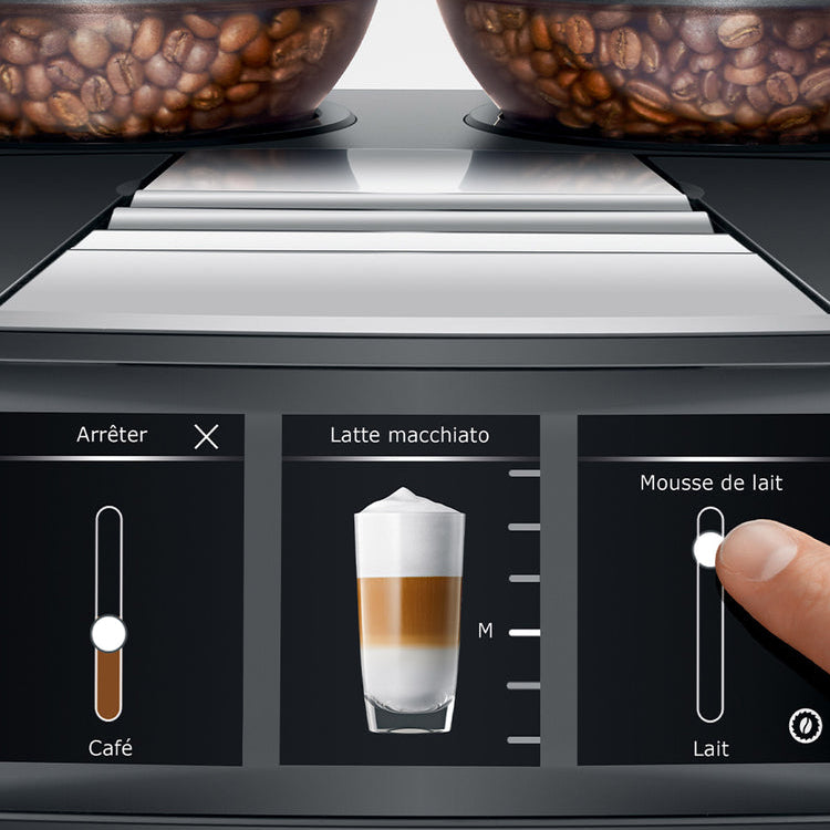 Jura GIGA 10 : machine à café automatique haut de gamme, double broyeur céramique, Cold Extraction Process