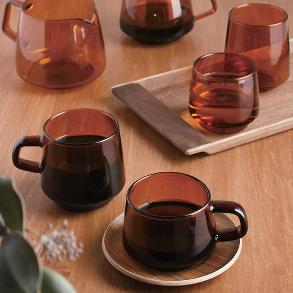 KINTO SEPIA : tasse et mug en verre ambré, 270 ml et 340 ml