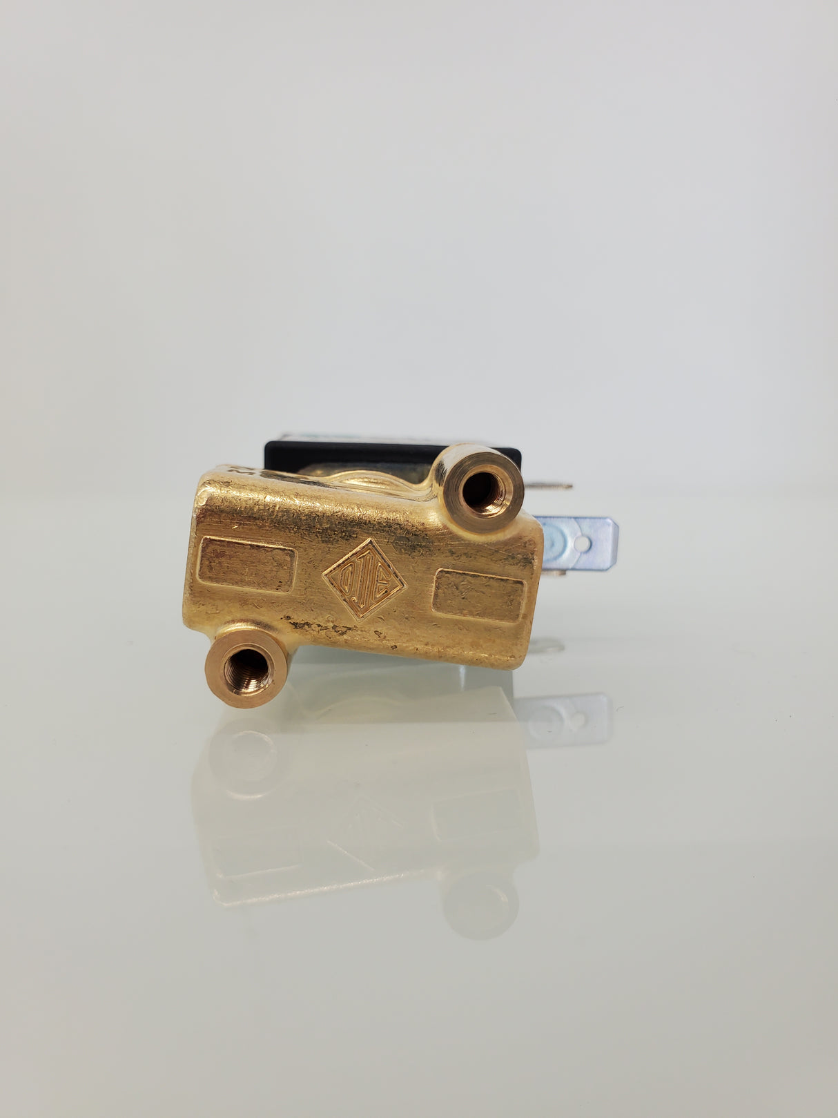 2-way solenoid valve 110V 1/8F 2.3mm