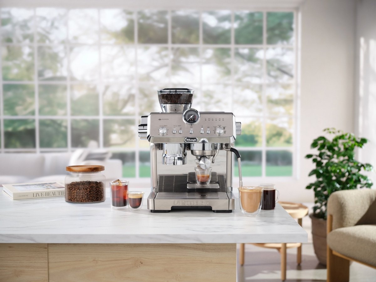 DeLonghi - Machine à espresso semi-automatique La Specialista Opéra (Démo)