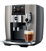 Jura J8 : machine à café automatique avec Sweet Foam, broyeur P.A.G.2+ et Coffee Eye