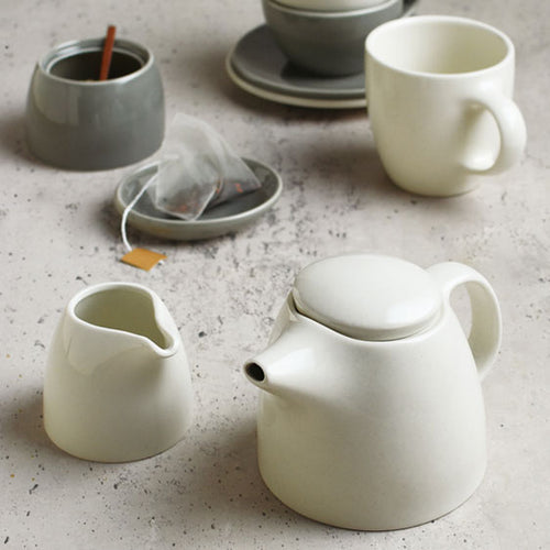 KINTO TOPO : théière en porcelaine blanche au design asymétrique, 400 ml